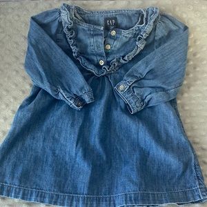 EUC Denim Ruffle neck flowy baby girl top 12-18m GAP